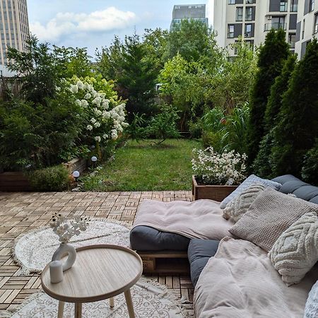 Botanical Escape Warsaw Apartment ภายนอก รูปภาพ