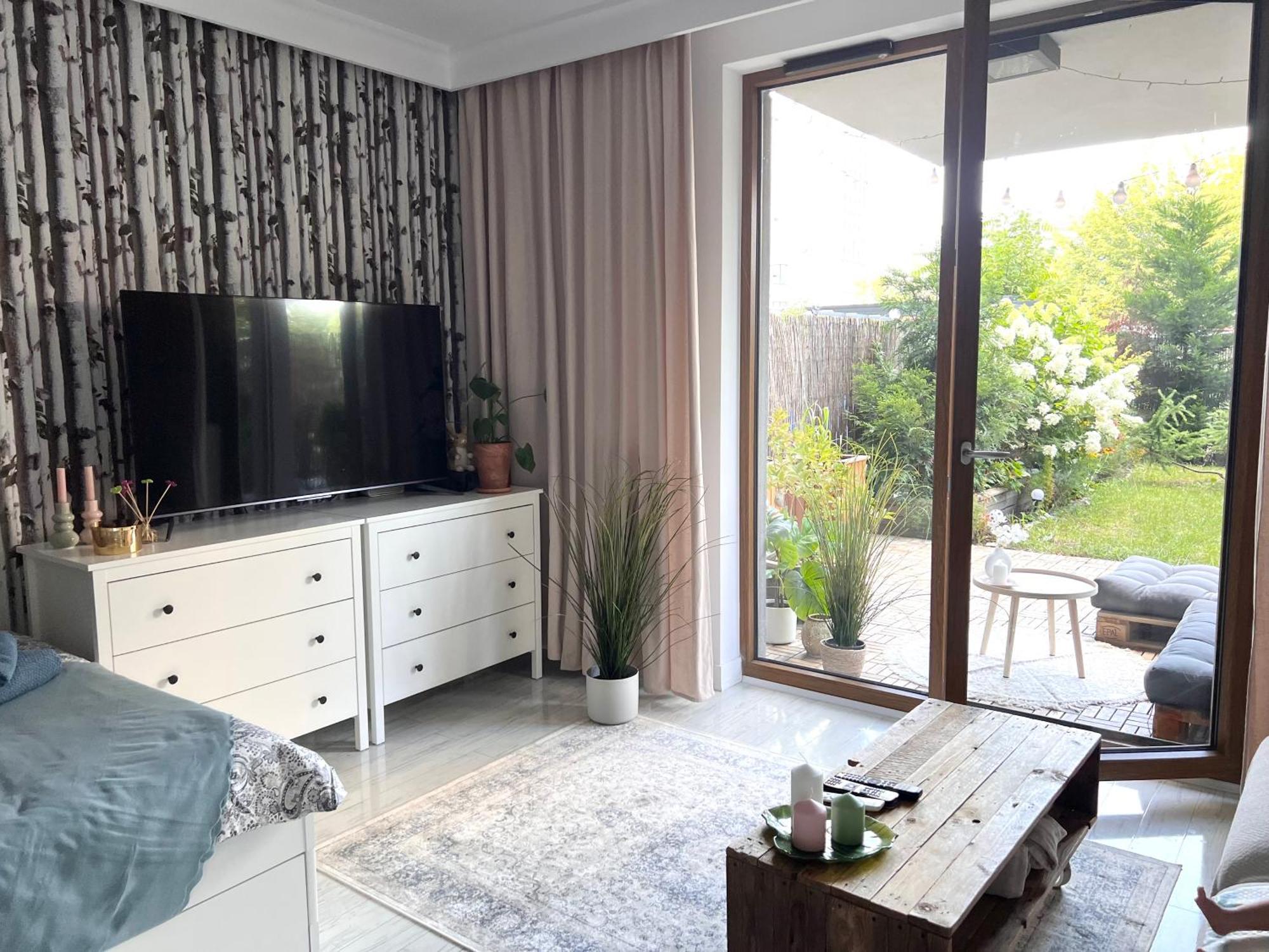 Botanical Escape Warsaw Apartment ภายนอก รูปภาพ