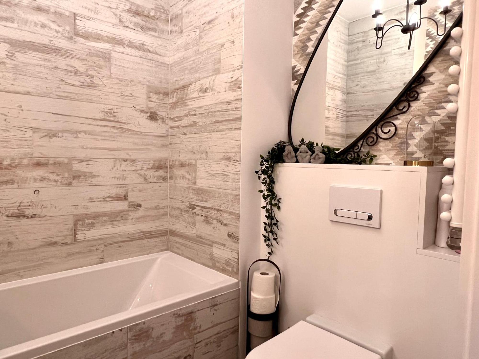 Botanical Escape Warsaw Apartment ภายนอก รูปภาพ