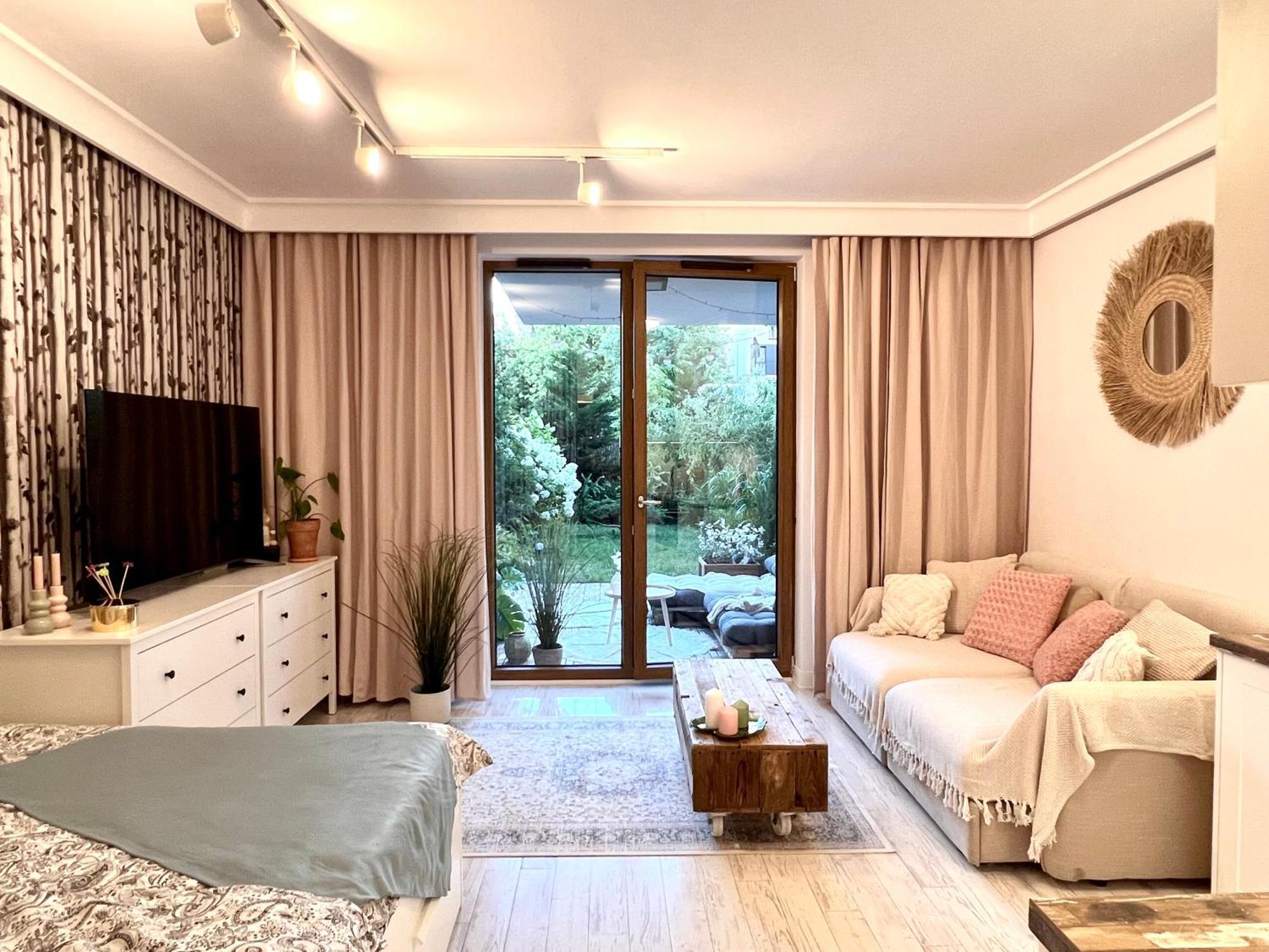 Botanical Escape Warsaw Apartment ภายนอก รูปภาพ